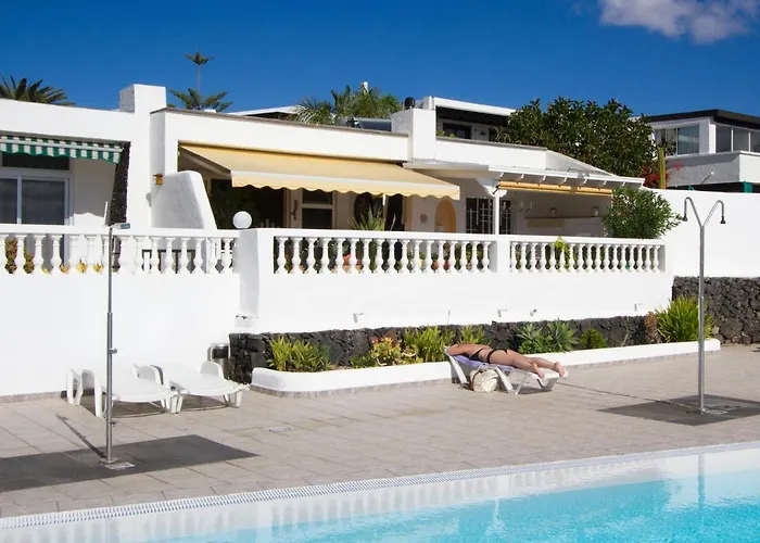 Apartamento Colina Del Sol 1106